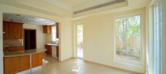 Villa de 4 dormitorios en Arabian Ranches, UAE No. 28753 6