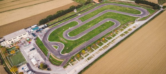 Gewerbliche Immobilie in Trevi, Italy 51000m², Nr. 284460 9