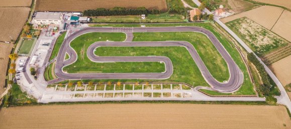 Gewerbliche Immobilie in Trevi, Italy 51000m², Nr. 284460 11