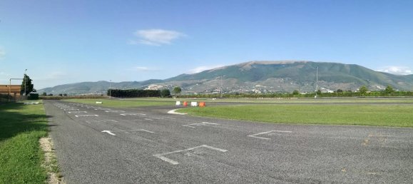 Gewerbliche Immobilie in Trevi, Italy 51000m², Nr. 284460 6