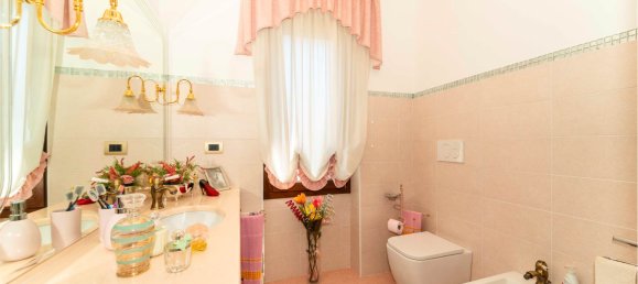 2 Schlafzimmer Villa in Venaria Reale, Italy, Nr. 169740 16