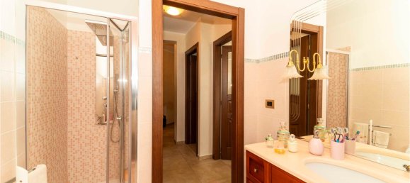 2 Schlafzimmer Villa in Venaria Reale, Italy, Nr. 169740 18