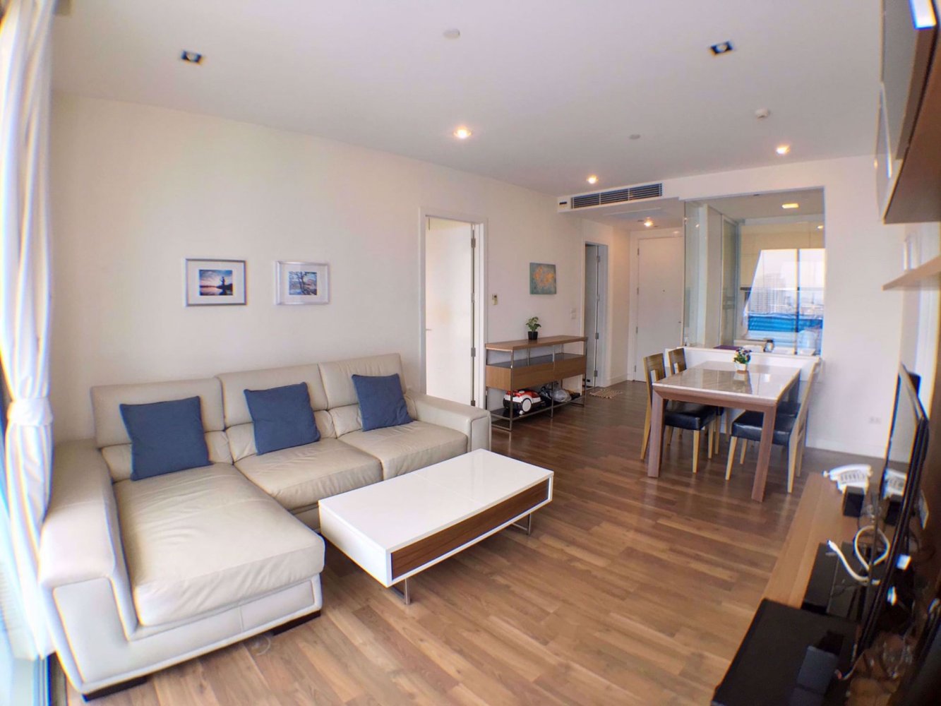 2 bedrooms Condo in Phra Khanong, Thailand No. 4544