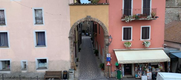 Дом с 6 комнатами в Авильяно Умбро, Италия № 123680 37