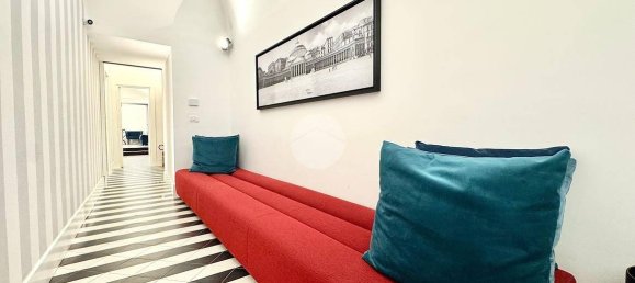 3 bedrooms Apartment in Naples, Italy No. 349710 4