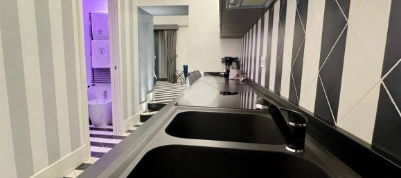 3 bedrooms Apartment in Naples, Italy No. 349710 27