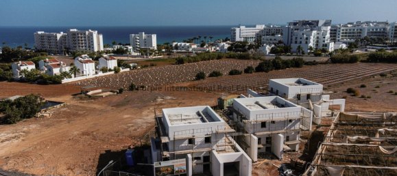 4 bedrooms Villa in Protaras, Cyprus No. 1278 6