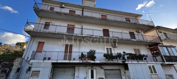 5 rooms Apartment in Reggio Calabria, Italy No. 136840 16