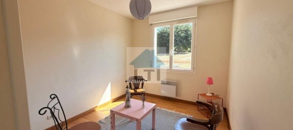 3 bedrooms House in Charente-Maritime, France No. 321230 10