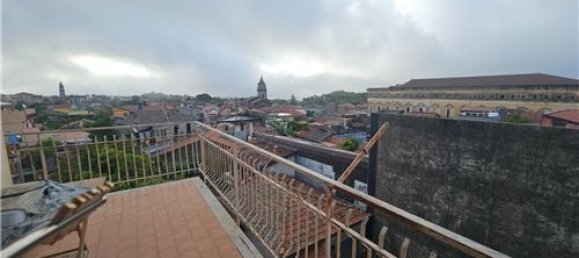 2 Schlafzimmer Wohnung in Pedara, Italy, Nr. 298590 4