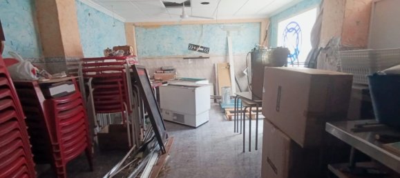 Gewerbliche Immobilie in Alicante, Spain 262m², Nr. 89299 17