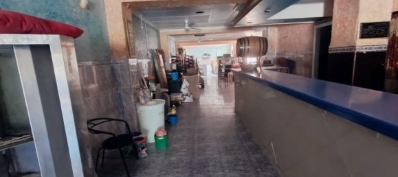 Gewerbliche Immobilie in Alicante, Spain 262m², Nr. 89299 30