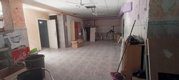 Gewerbliche Immobilie in Alicante, Spain 262m², Nr. 89299 2