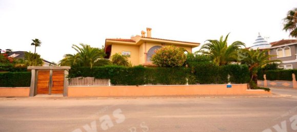 Casa de 5 dormitorios en Torrevieja, Spain No. 114863 4