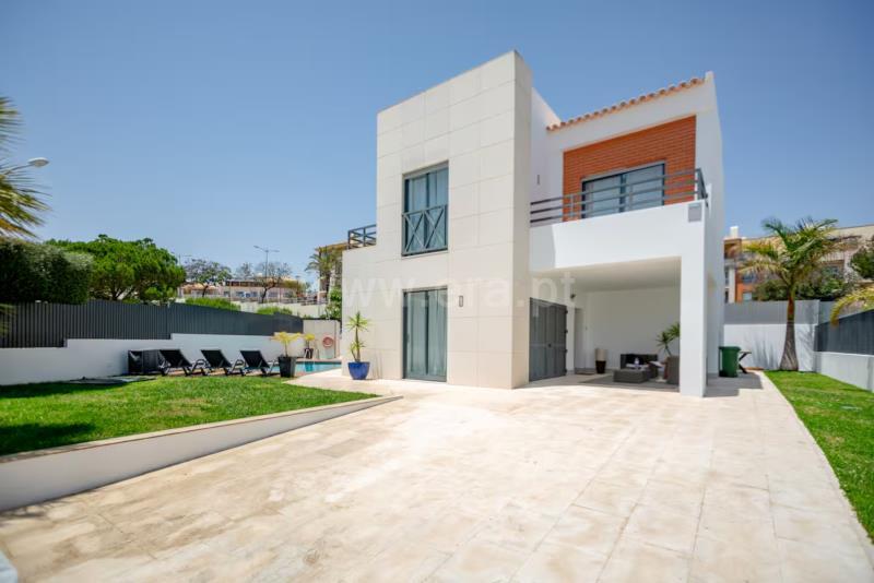 4 bedrooms House in Albufeira, Portugal No. 271450