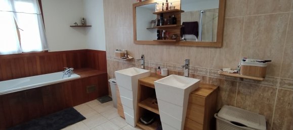 3 Schlafzimmer Haus in Michery, France, Nr. 58252 11