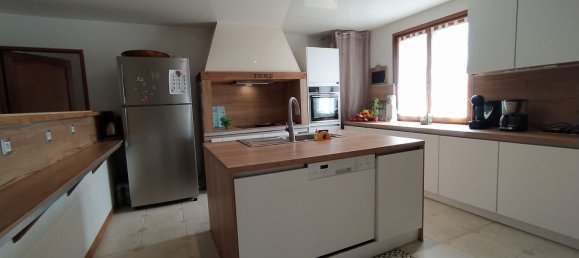 3 Schlafzimmer Haus in Michery, France, Nr. 58252 7