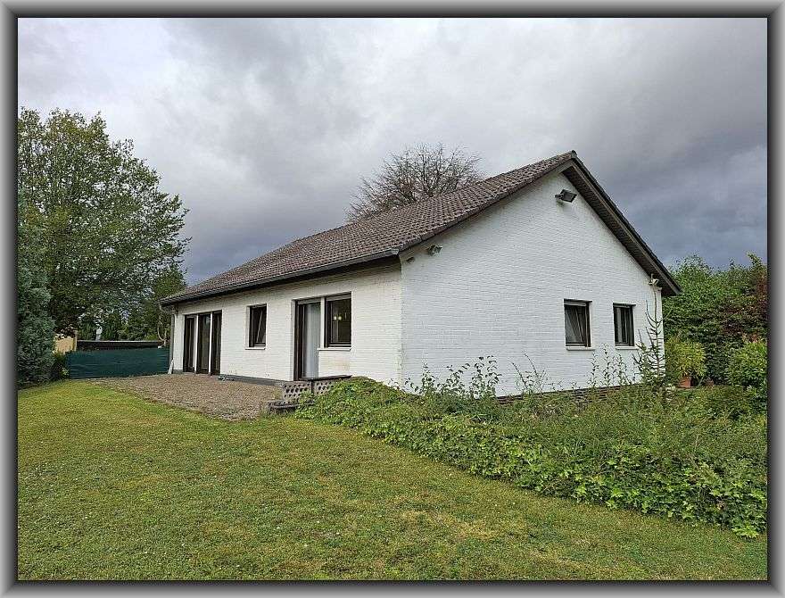 Bungalow de 4 habitaciónes en Worms, Germany No. 36540