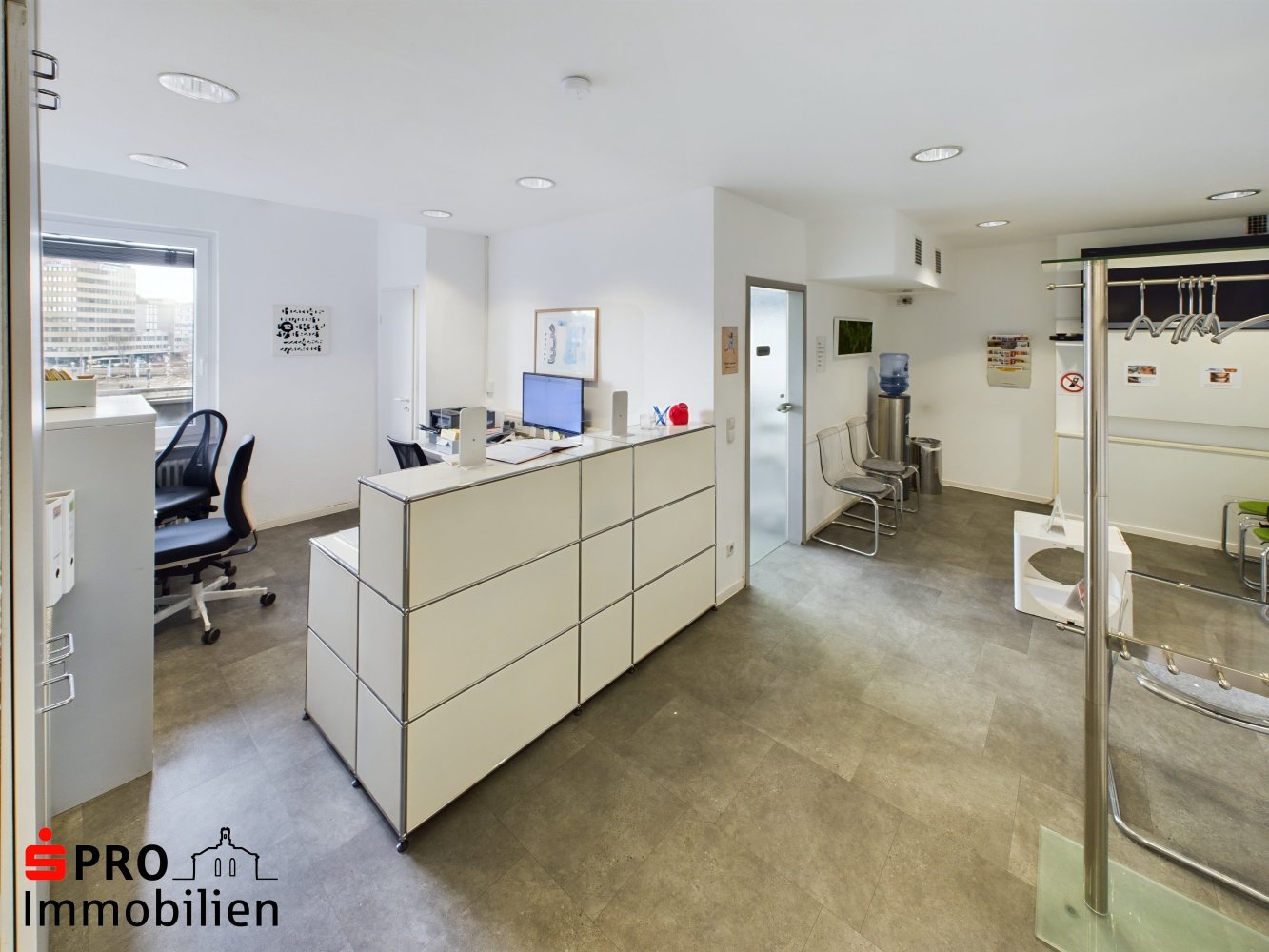 3 rooms Office in Saarbrucken, Germany No. 22029