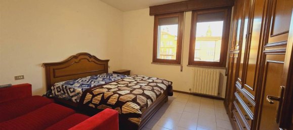 3-salle Appartement à Viadana, Italy No. 91541 3
