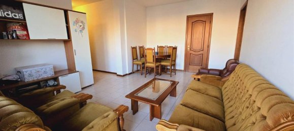 3-salle Appartement à Viadana, Italy No. 91541 2