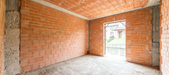 9 rooms House in Martiniana Po, Italy No. 124317 12