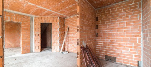 9 rooms House in Martiniana Po, Italy No. 124317 15