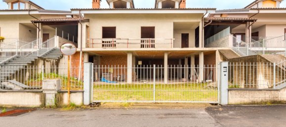 9 rooms House in Martiniana Po, Italy No. 124317 2