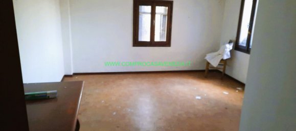 3 rooms House in Preganziol, Italy No. 73875 2