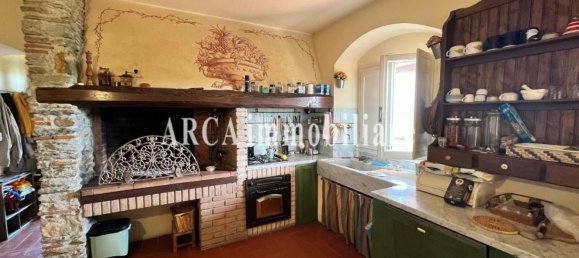 5 rooms House in Pietrasanta, Italy No. 229164 3