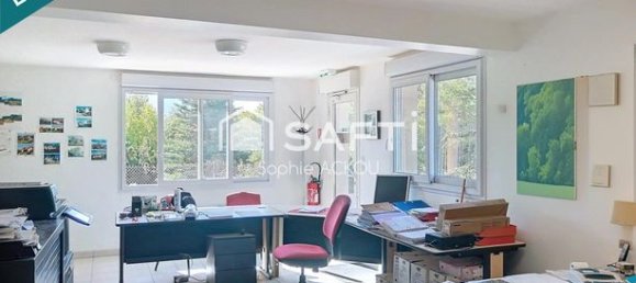 218m² Commercial property in Hautes-Alpes, France No. 304920 2