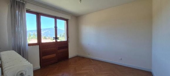 Квартира с 3 спальнями в Валлери, Франция № 302265 5