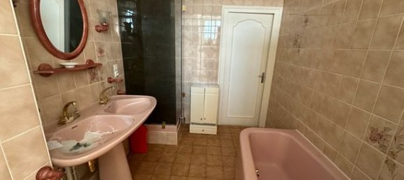 3 bedrooms House in Saint-Genou, France No. 303726 6