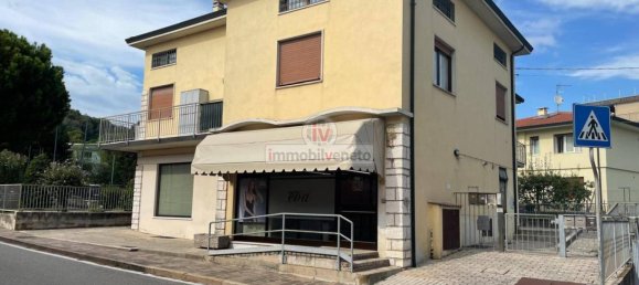 2 غرف نوم منزل ذو طابقين في Montebello Vicentino, Italy رقم 340983 2