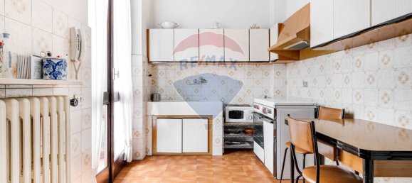 6-Zimmer Villa in Gallarate, Italy, Nr. 310613 7
