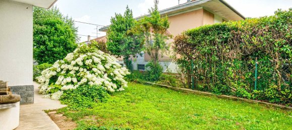 6-Zimmer Villa in Gallarate, Italy, Nr. 310613 23