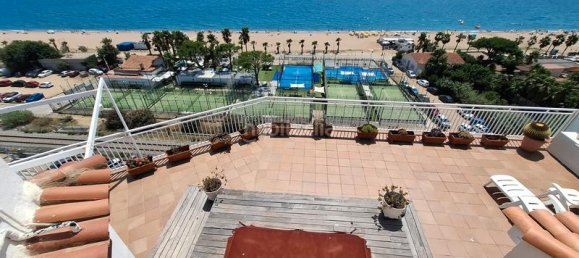 4 غرف نوم منزل ذو طابقين في Pineda de Mar, Spain رقم 187147 22