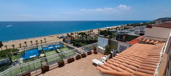 4 غرف نوم منزل ذو طابقين في Pineda de Mar, Spain رقم 187147 3