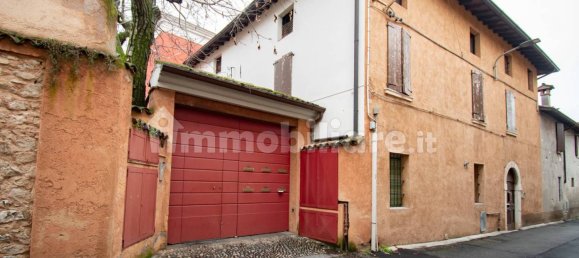 Квартира с 2 спальнями в Гуссаго, Италия № 220501 28