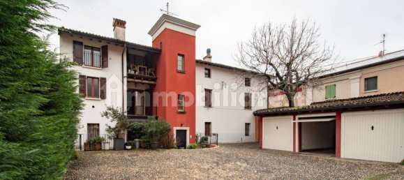 Квартира с 2 спальнями в Гуссаго, Италия № 220501 30