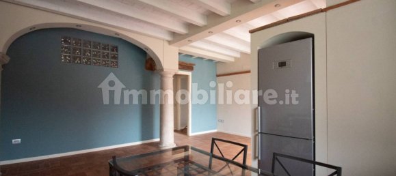 Квартира с 2 спальнями в Гуссаго, Италия № 220501 9