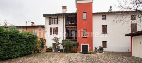 Квартира с 2 спальнями в Гуссаго, Италия № 220501 29