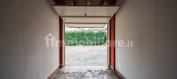 Квартира с 2 спальнями в Гуссаго, Италия № 220501 32