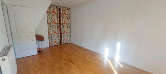 4 bedrooms Villa in Gagny, France No. 179179 8