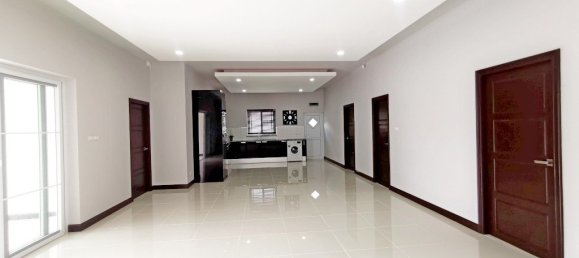 3 Schlafzimmer Cafe / Restaurant in Bang Sare, Thailand, Nr. 3304 5