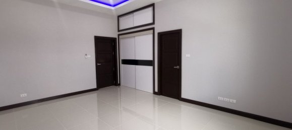 3 Schlafzimmer Cafe / Restaurant in Bang Sare, Thailand, Nr. 3304 23