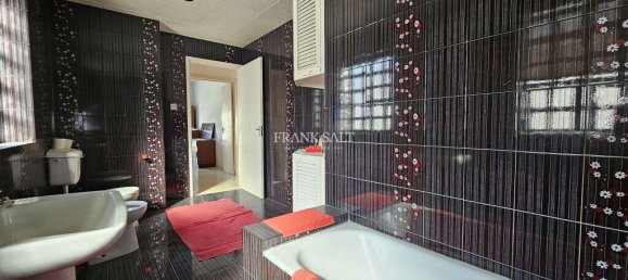 Villa de 5 dormitorios en Swieqi, Malta No. 1973 16