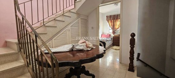 Villa de 5 dormitorios en Swieqi, Malta No. 1973 12