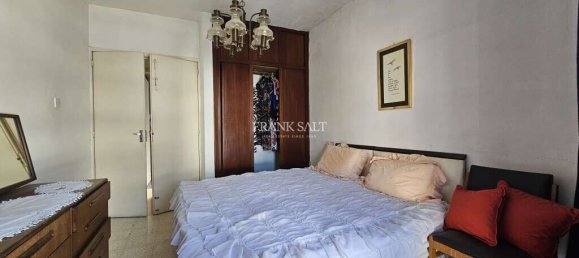 Villa de 5 dormitorios en Swieqi, Malta No. 1973 2