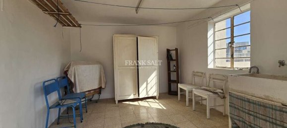 Villa de 5 dormitorios en Swieqi, Malta No. 1973 13